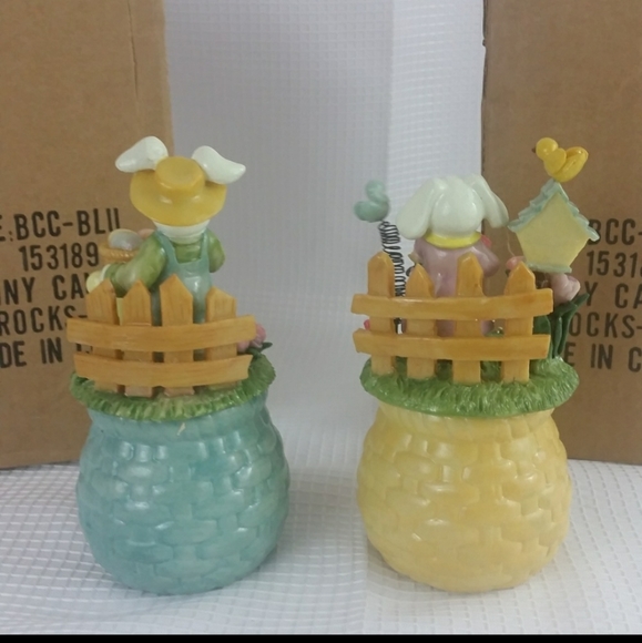 Easter Bunny Candle Crock - Yellow - Picture 3 of 7